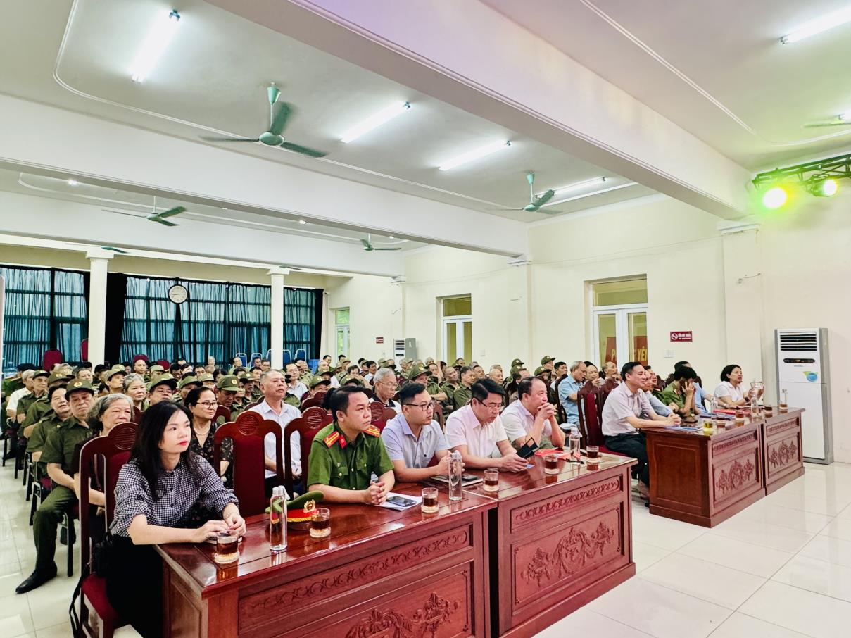 Các đại biểu dự Hội nghị